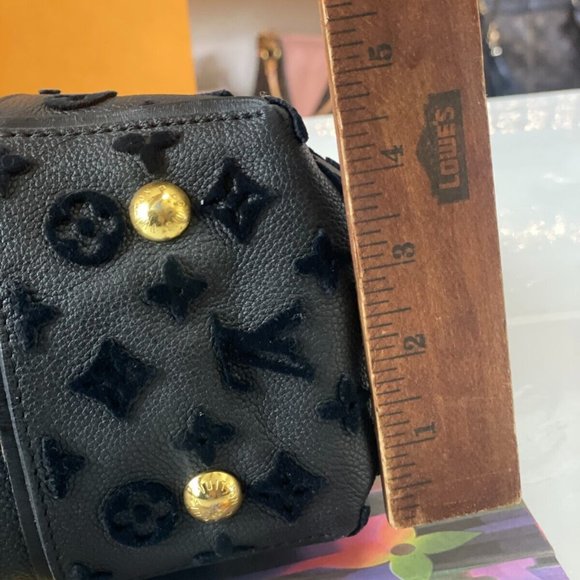 LOUIS VUITTON LV Monogram Tuffetage Veau Cachemire Leather Black Cachemire Tote - Picture 13 of 16